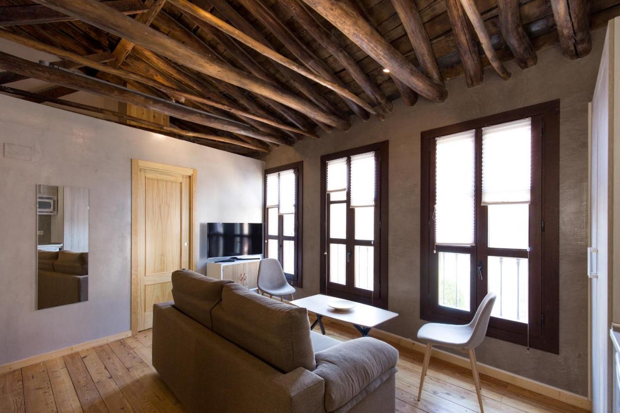 Los Lobos Suites Apartamentos Granada Dış mekan fotoğraf